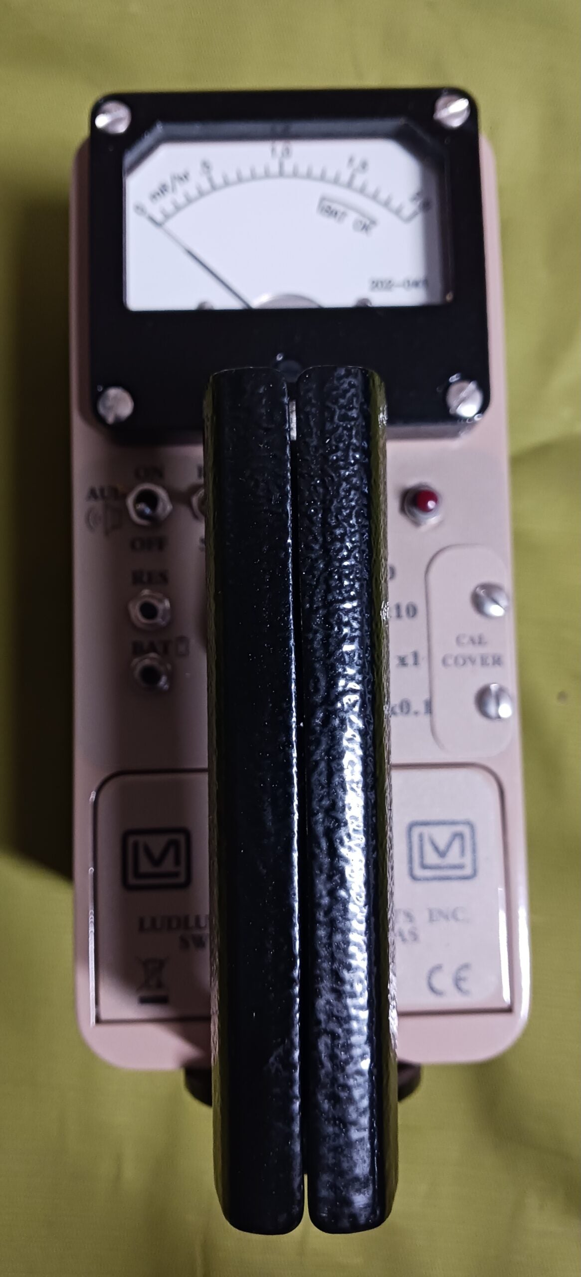 Ludlum Model 5 Geiger Counter - Like New