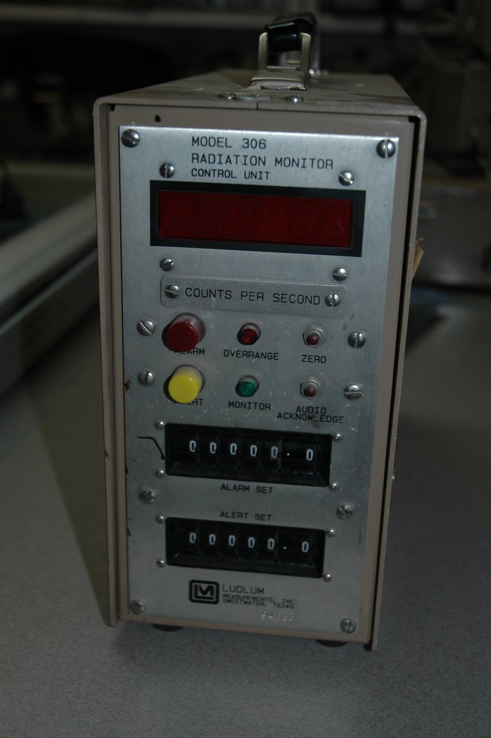 Ludlum Model 306 Radiation Monitor