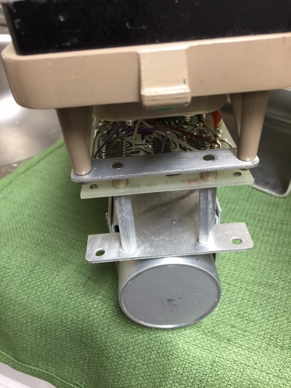 Ludlum Model 12S MicroR meter - Environmental Radiatiom Monitor