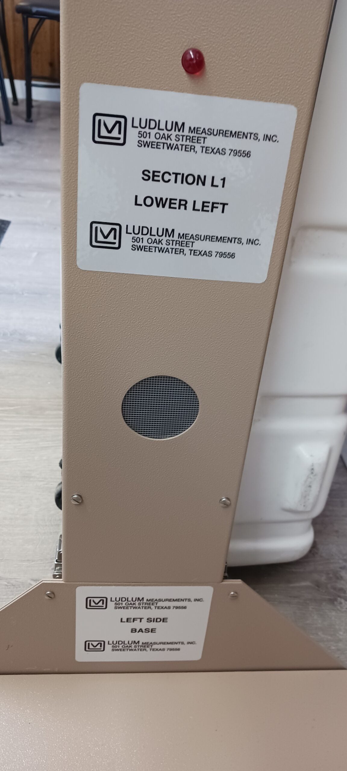 Ludlum Model 52 Portable radiation portal monitor in carry case