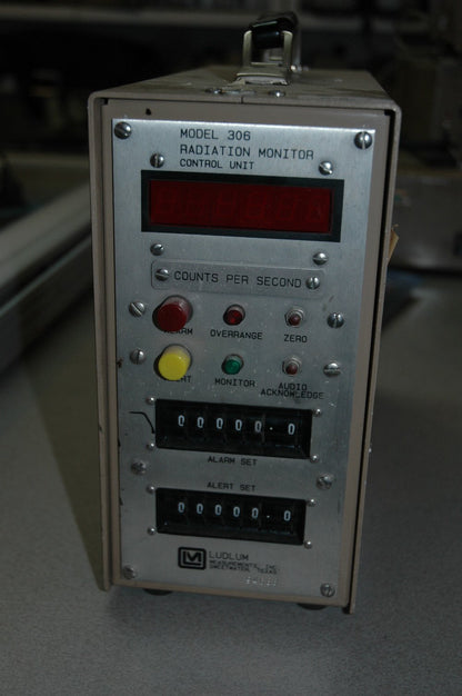 Ludlum Model 306 Radiation Monitor