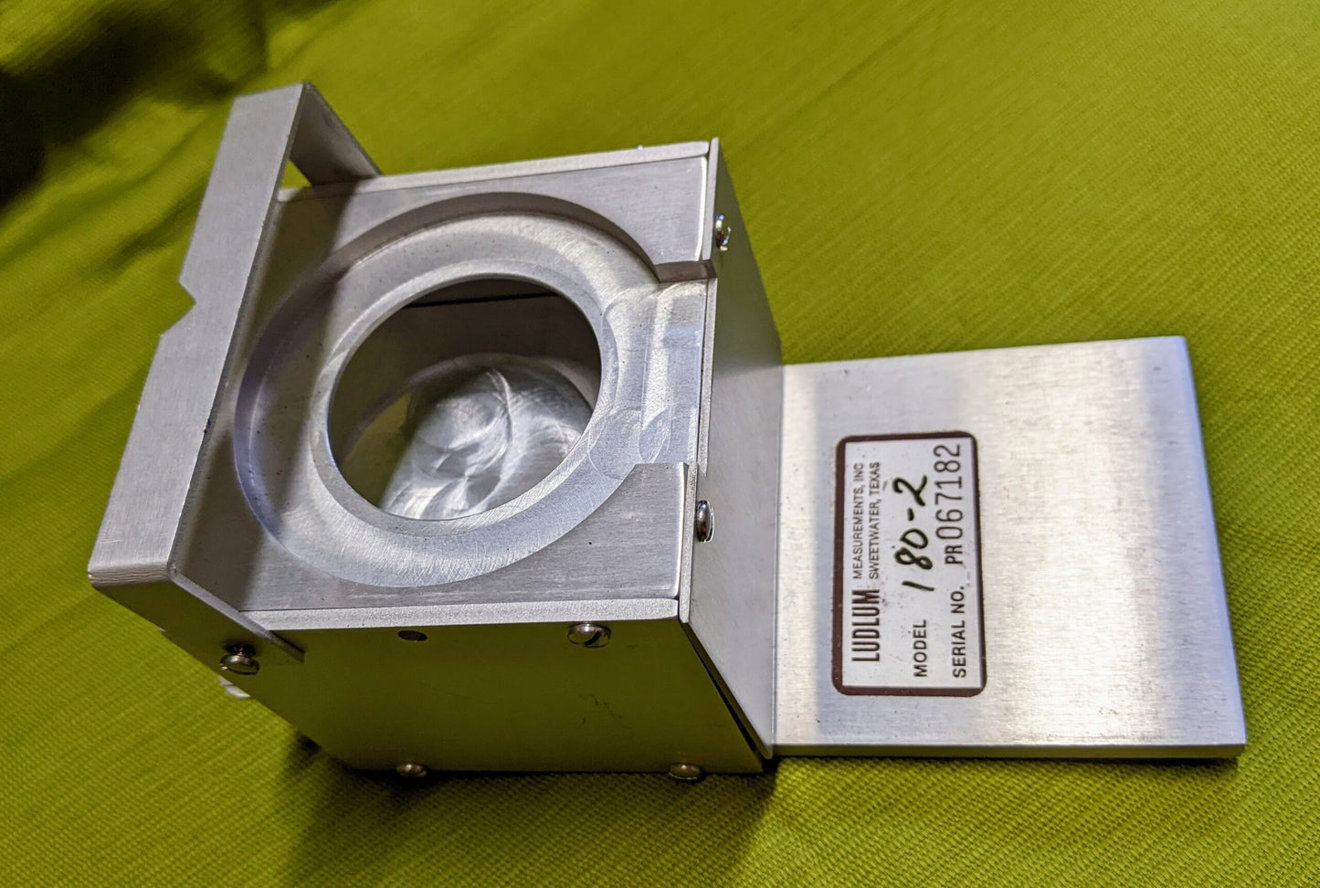 Model 180-2 Sample Holder for Model 44-9