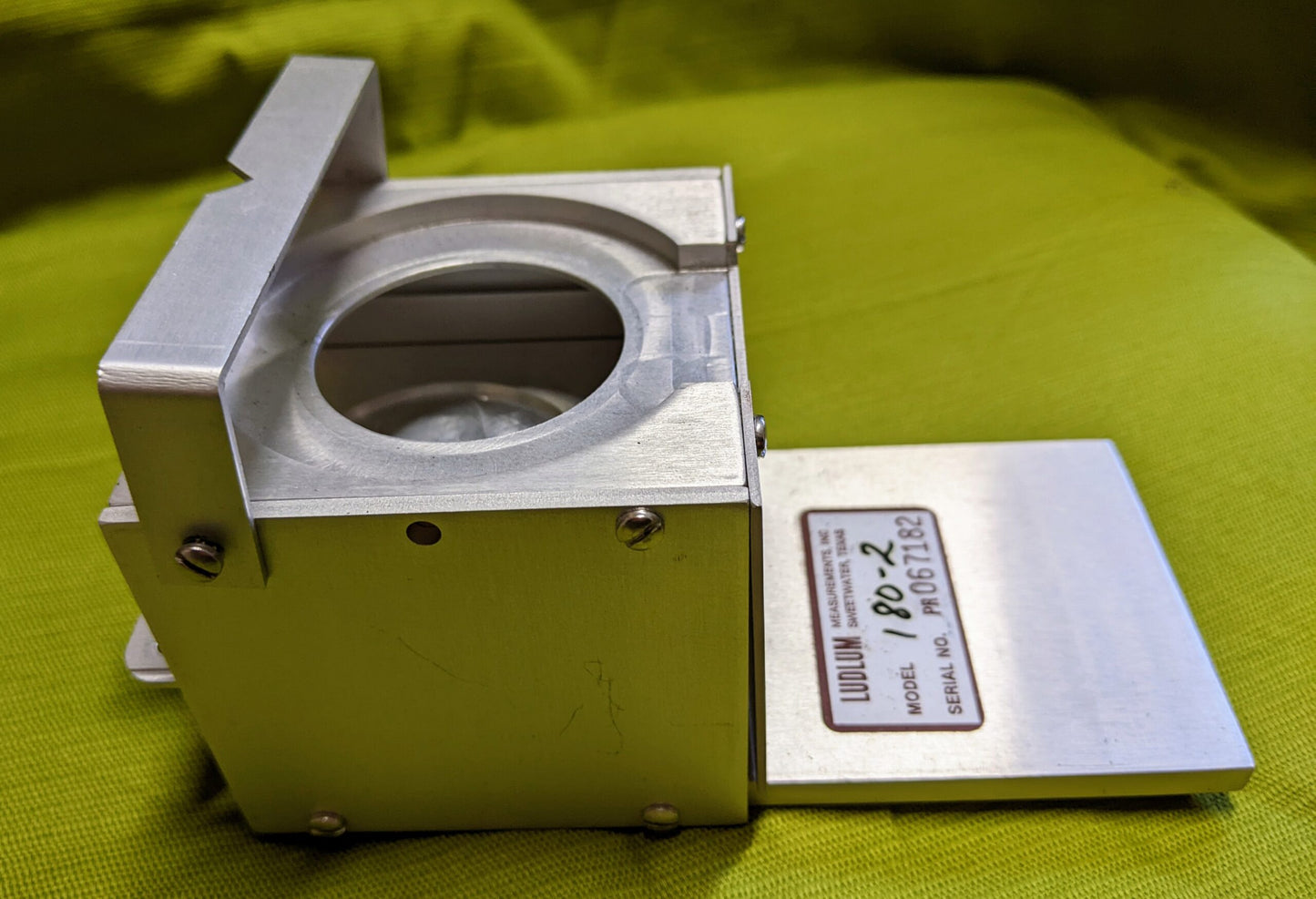 Model 180-2 Sample Holder for Model 44-9