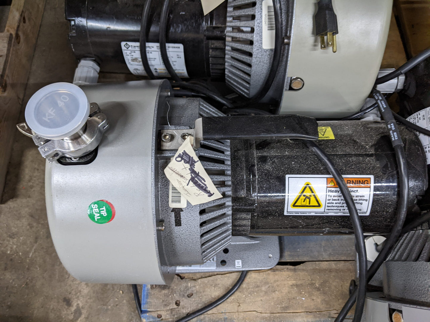 Varian Tri Scroll Vacuum Pump PTS03001UNIV